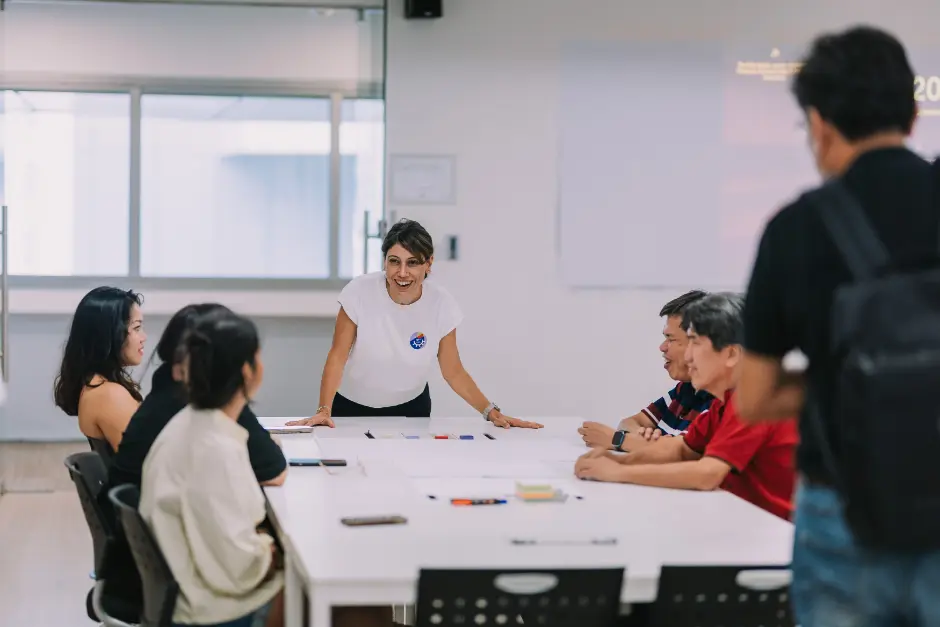 Design Beyond Vision – Empty Lab